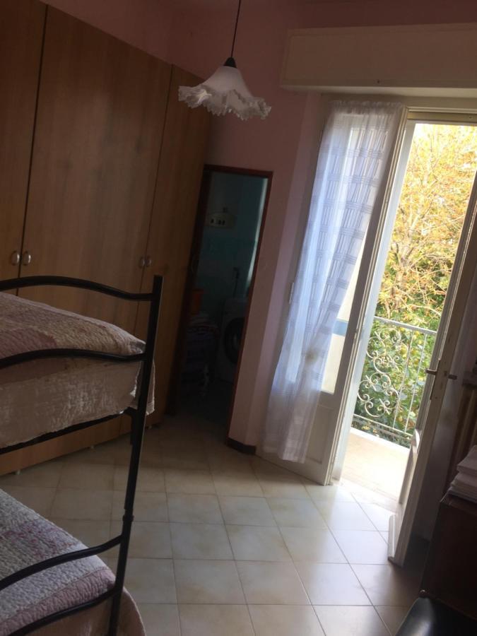 Appartement La Casa Di Clara Ombrellone Con 2 Lettini Al Lido San Giuliano Gratis E Parcheggio Privato Gratis à Rimini Extérieur photo