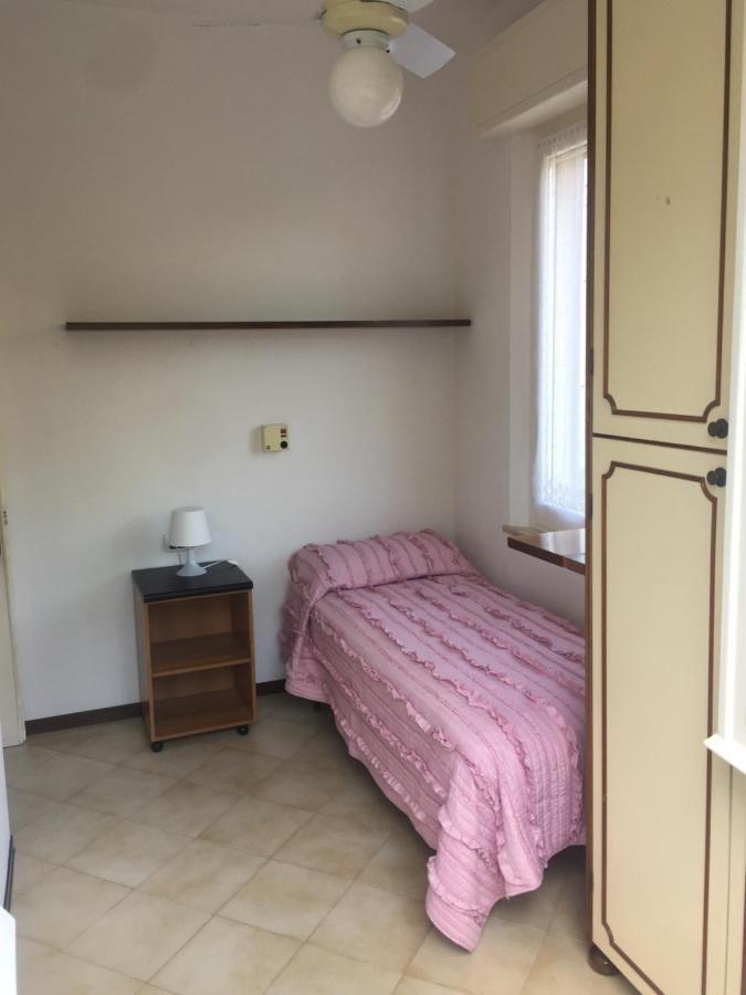 Appartement La Casa Di Clara Ombrellone Con 2 Lettini Al Lido San Giuliano Gratis E Parcheggio Privato Gratis à Rimini Extérieur photo