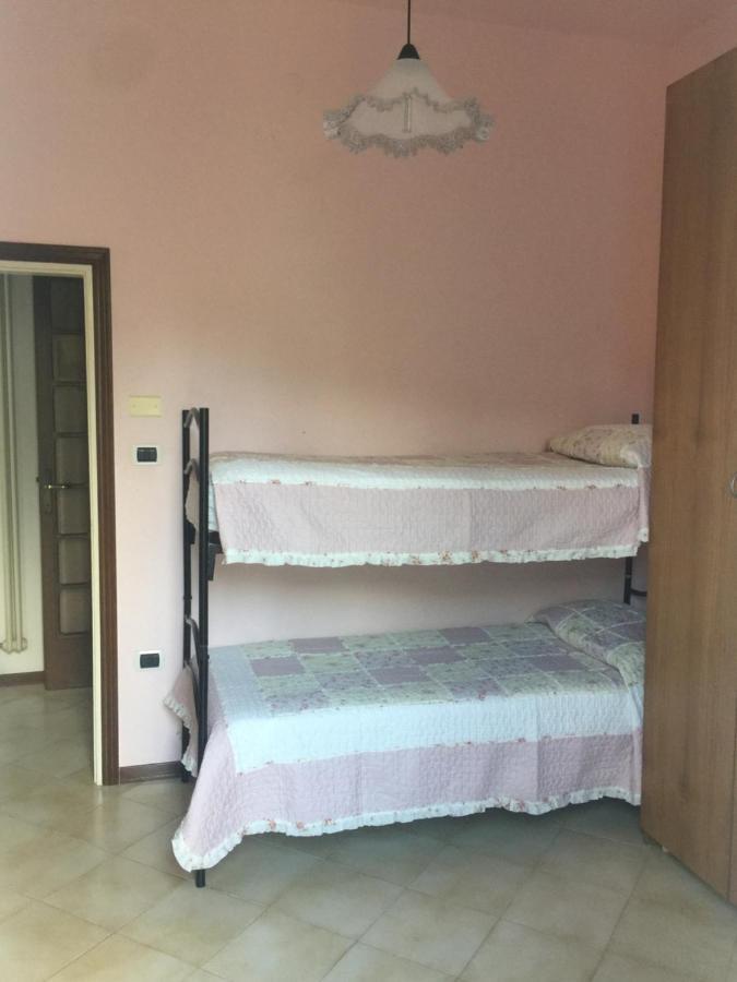 Appartement La Casa Di Clara Ombrellone Con 2 Lettini Al Lido San Giuliano Gratis E Parcheggio Privato Gratis à Rimini Extérieur photo